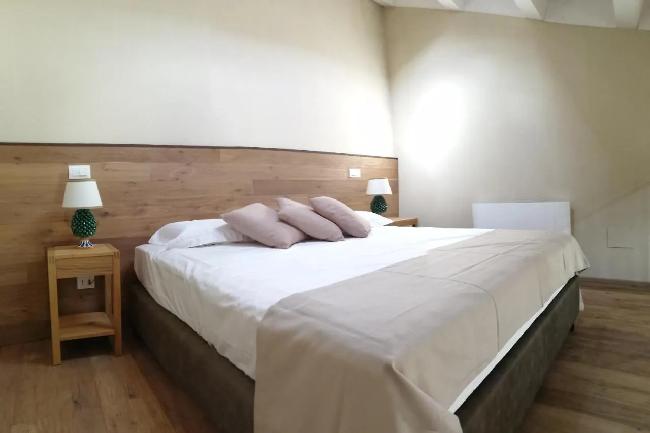 Ballium Luxury Relais Avola 0*,