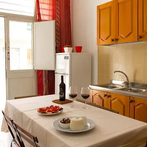 Casa vacanze Il Cortile Della Giara, Avola